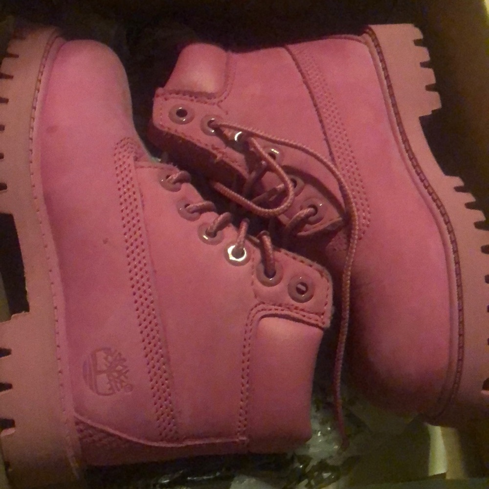 Girls pink  timberland boots
